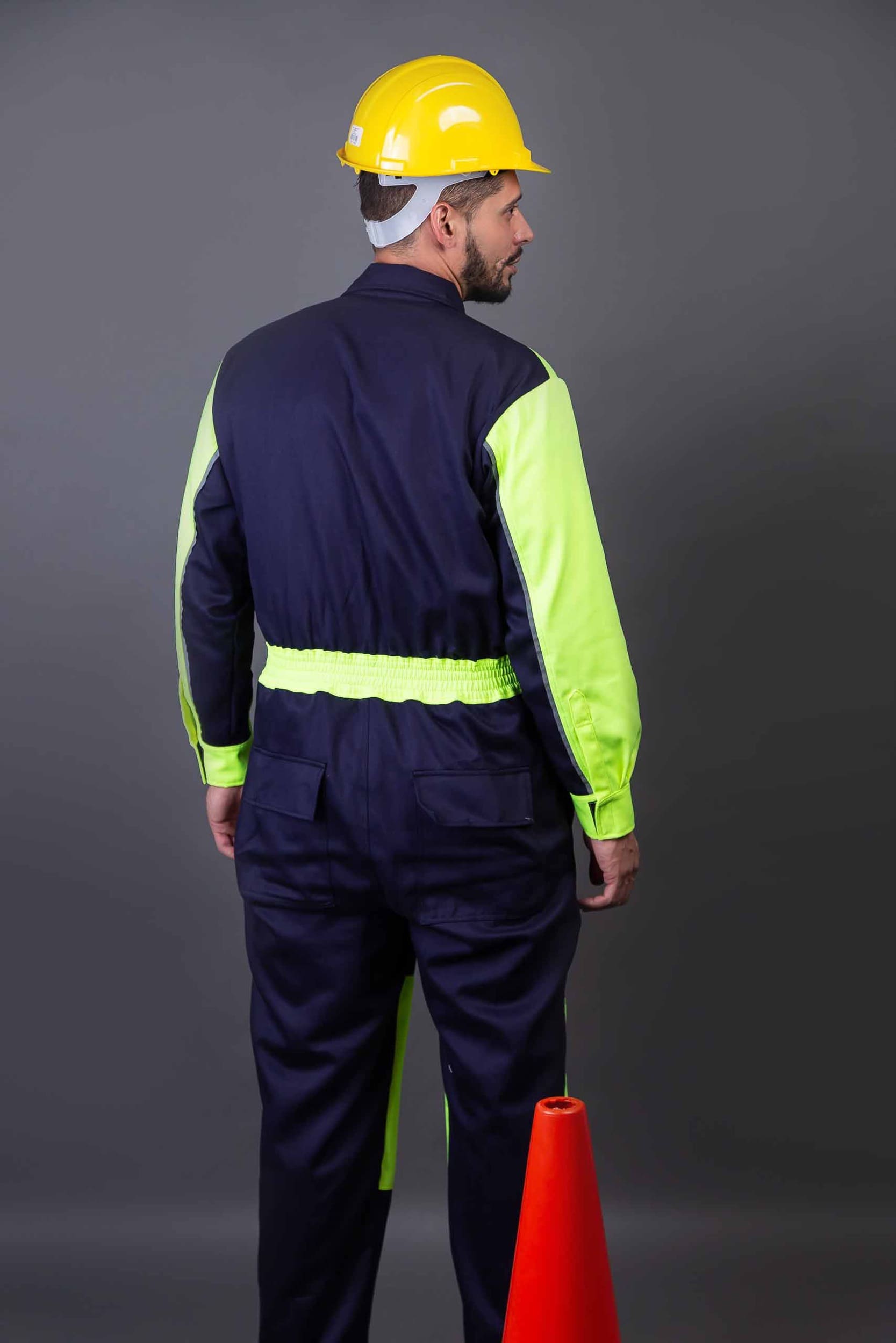 conjunto-gasolinero-1-overoles-pilu-uniformes-productos-uniformes-industriales-institucionales-tejidos-tecnicos-fabricantes-puebla-veracruz-cdmx-celaya-tabasco-monterrey